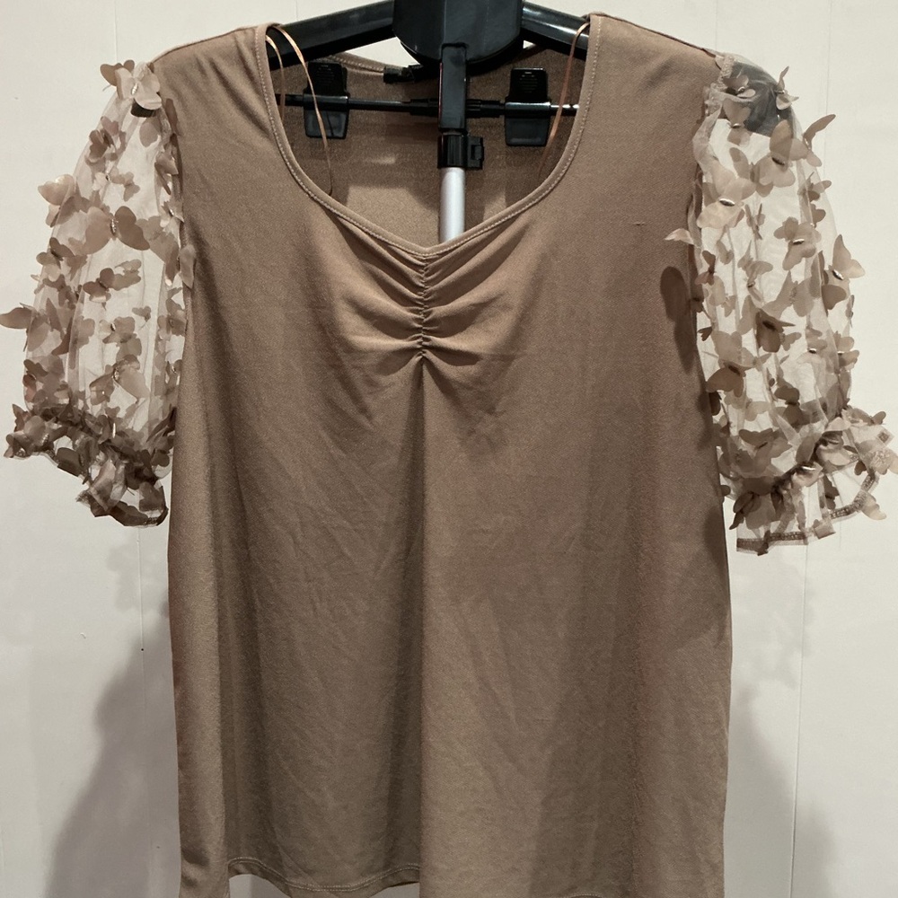 Chic Sheer Sleeve Blouse in Tan/Light Brown